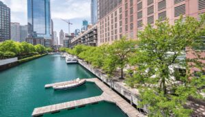 Locksmith in Streeterville neighborhood